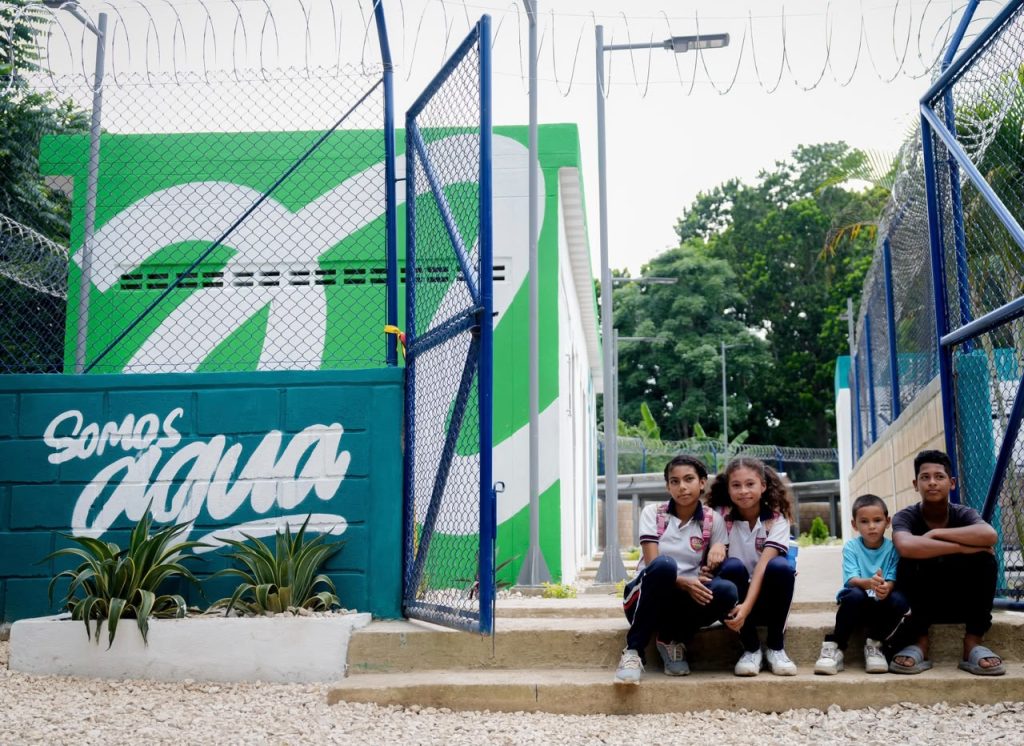 ¡Dos más! Yamil Arana da inicio a la construcción de los acueductos de Tenche y Santo Domingo